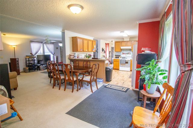 5240 Adams Road, Mounds, OK 74047