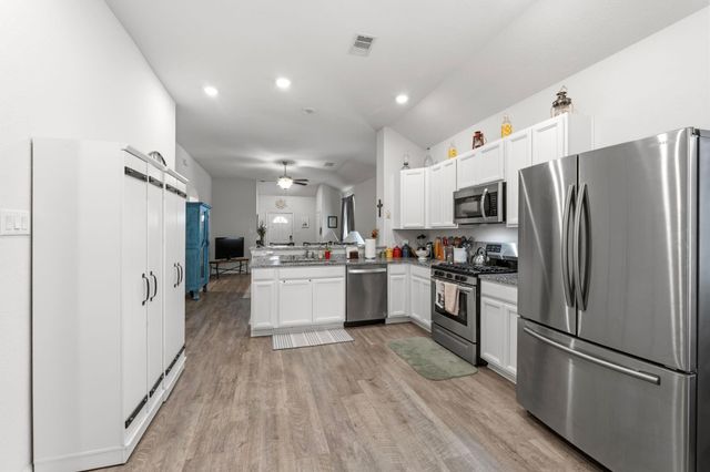 14228 Sedona Ridge Drive, Conroe, TX 77303