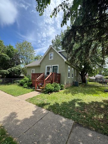 878 Monroe Court, Saint Paul, MN 55102