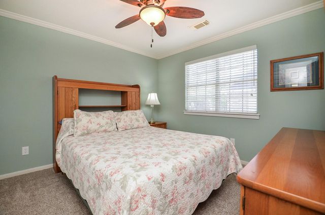 19614 Laurel Park Lane, Houston, TX 77094