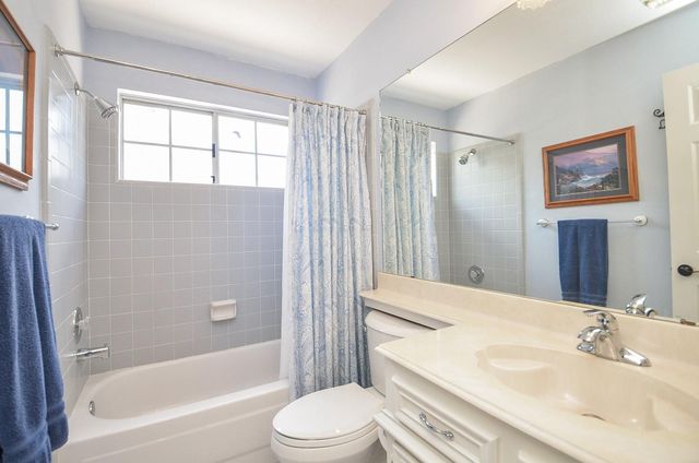 19614 Laurel Park Lane, Houston, TX 77094