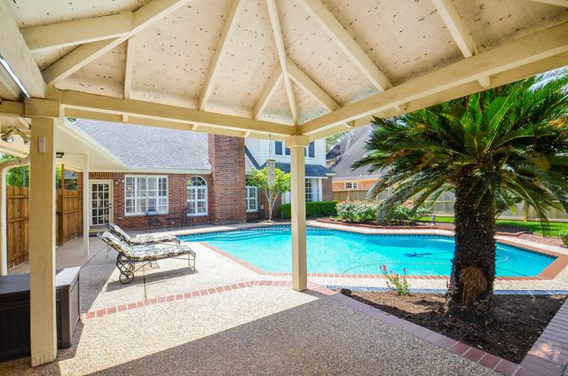 19614 Laurel Park Lane, Houston, TX 77094