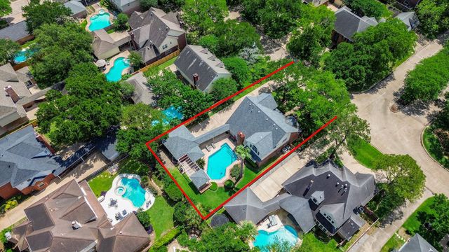 19614 Laurel Park Lane, Houston, TX 77094