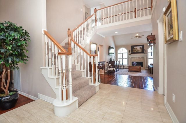 19614 Laurel Park Lane, Houston, TX 77094