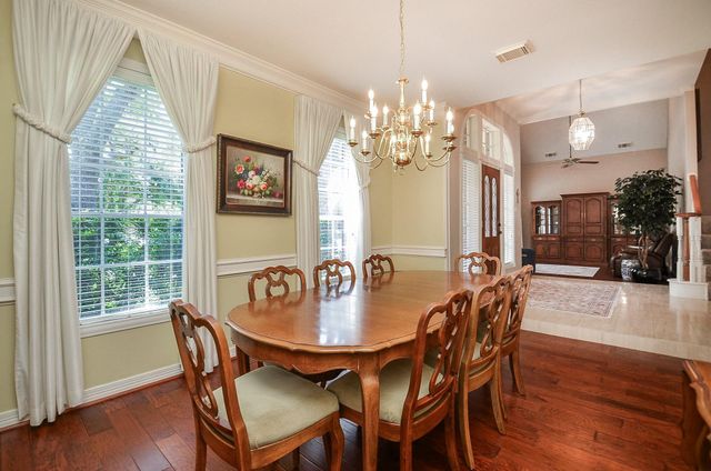 19614 Laurel Park Lane, Houston, TX 77094