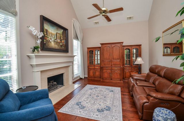 19614 Laurel Park Lane, Houston, TX 77094