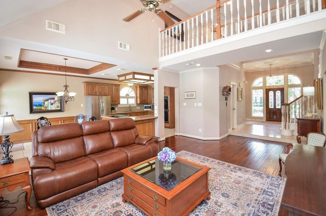 19614 Laurel Park Lane, Houston, TX 77094