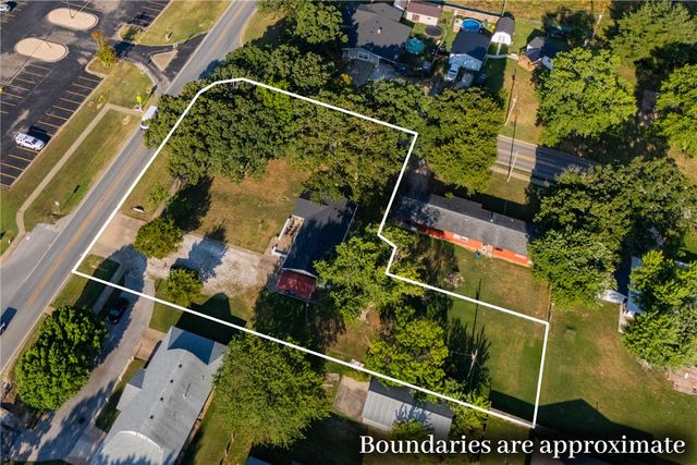 612 W Pickens Road, Pea Ridge, AR 72751