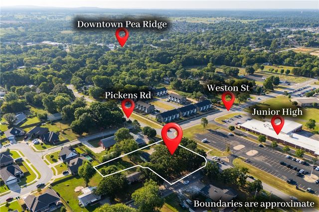 612 W Pickens Road, Pea Ridge, AR 72751
