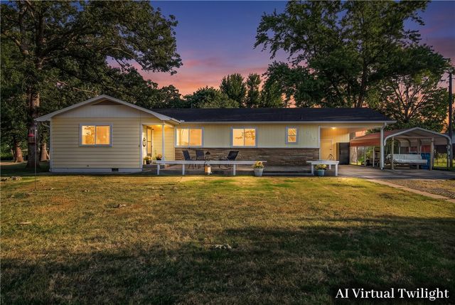 612 W Pickens Road, Pea Ridge, AR 72751