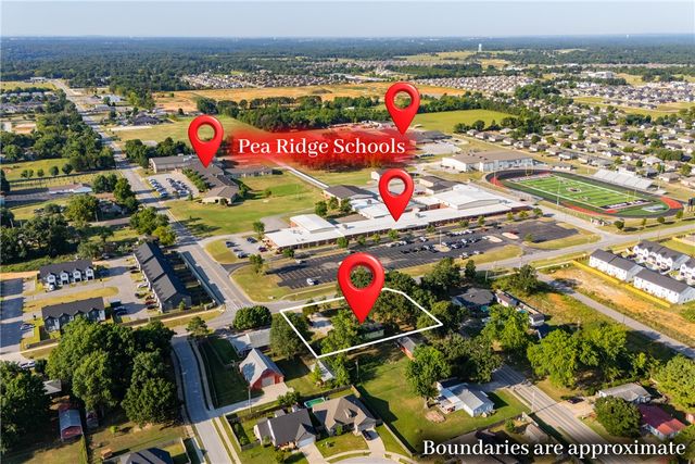 612 W Pickens Road, Pea Ridge, AR 72751