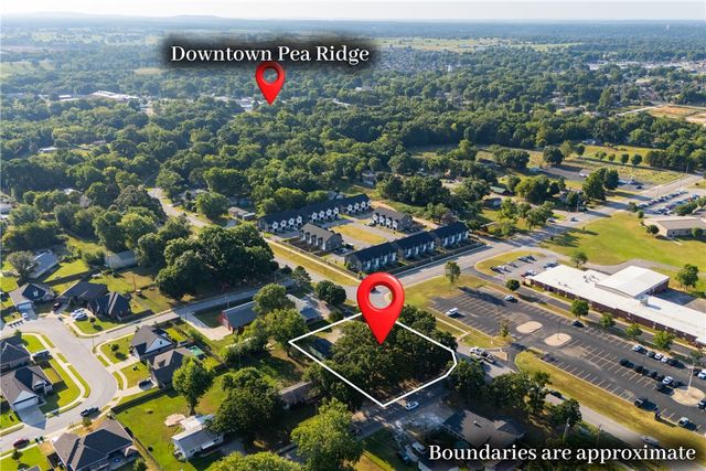 612 W Pickens Road, Pea Ridge, AR 72751