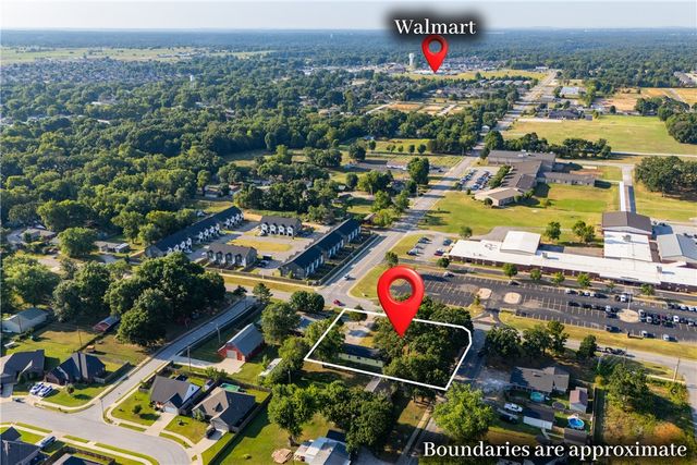 612 W Pickens Road, Pea Ridge, AR 72751
