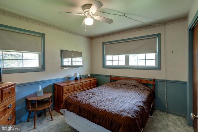 554 SHIELDS AVE, West Deptford, NJ 08096