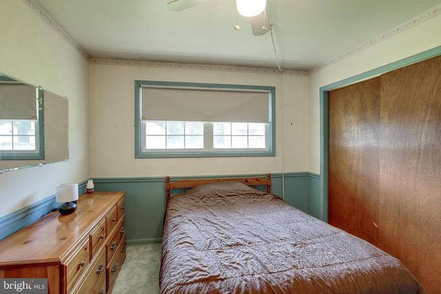 554 SHIELDS AVE, West Deptford, NJ 08096