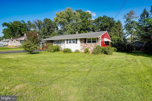 554 SHIELDS AVE, West Deptford, NJ 08096