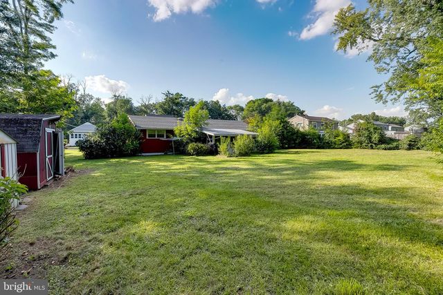 554 SHIELDS AVE, West Deptford, NJ 08096