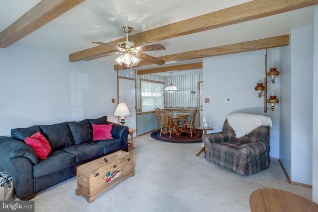 554 SHIELDS AVE, West Deptford, NJ 08096