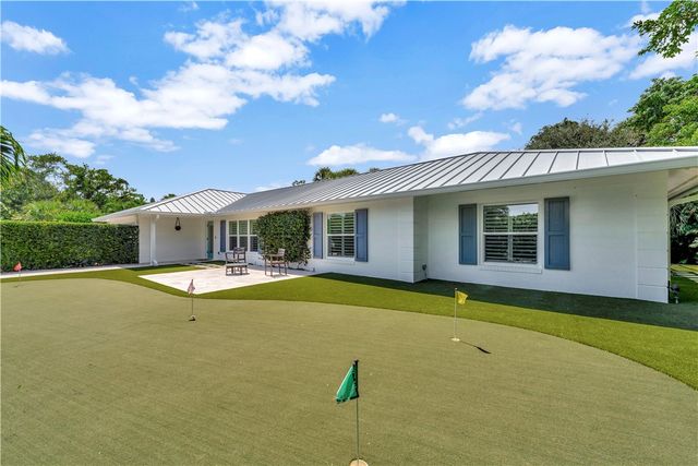 3605 Eagle Drive, Vero Beach, FL 32963