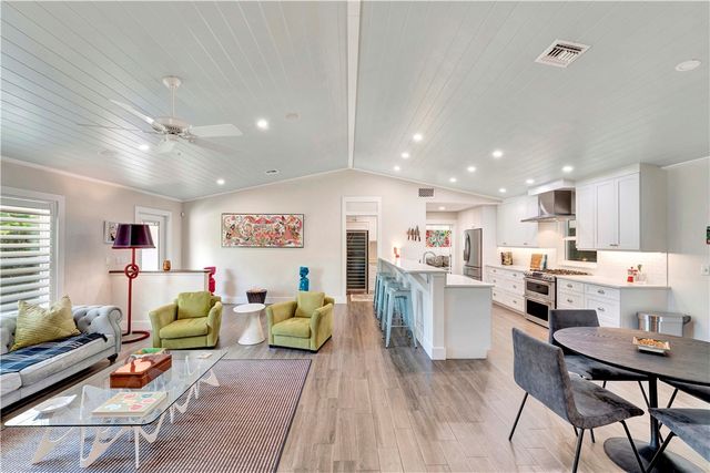 3605 Eagle Drive, Vero Beach, FL 32963