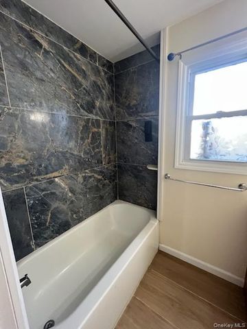 117 Blydenburg Avenue B, Smithtown, NY 11787