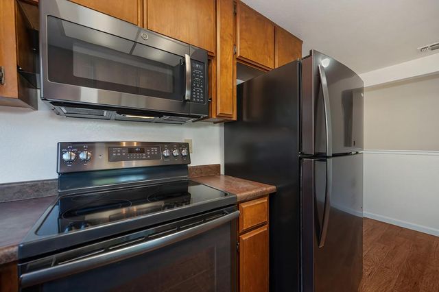 7873 Valley Quail Ct, Antelope, CA 95843