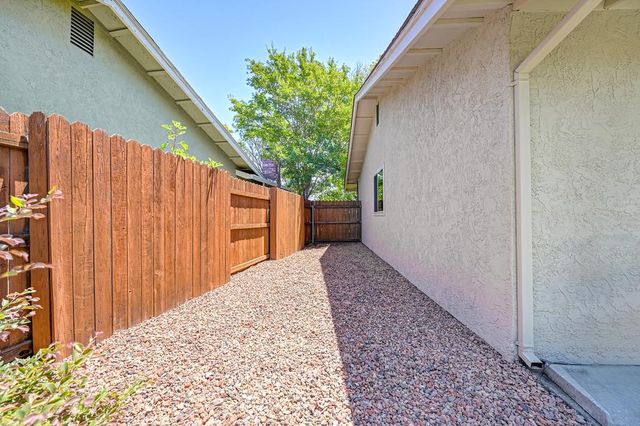 7873 Valley Quail Ct, Antelope, CA 95843