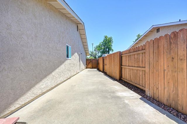 7873 Valley Quail Ct, Antelope, CA 95843