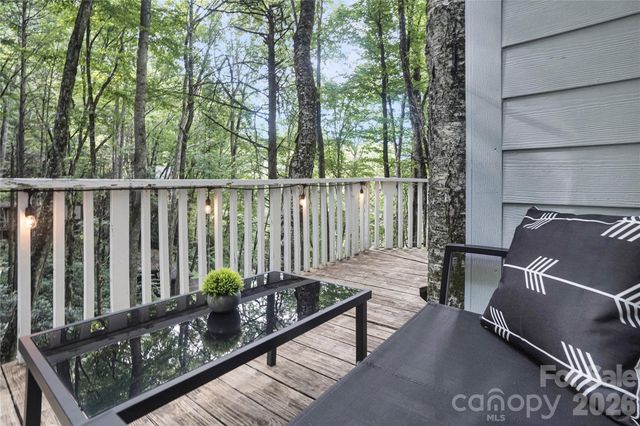 560 Laurel Ridge Road, Banner Elk, NC 28604