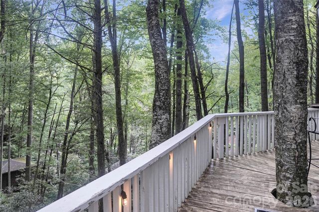 560 Laurel Ridge Road, Banner Elk, NC 28604