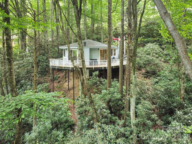560 Laurel Ridge Road, Banner Elk, NC 28604