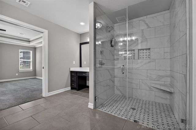 2728 Crosscreek Drive, Oologah, OK 74053