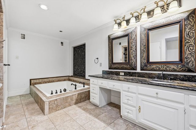 16815 Village Lane, Dallas, TX 75248