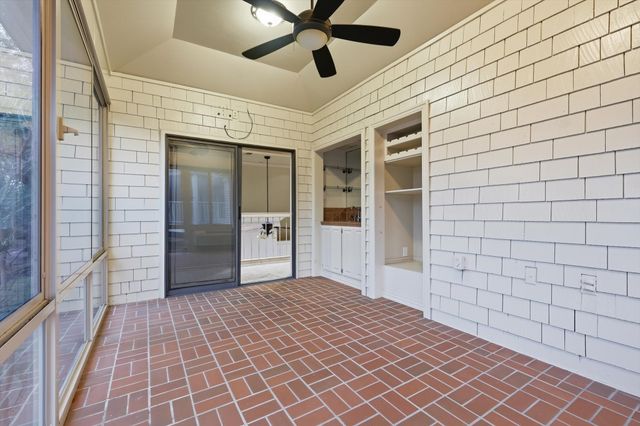 16815 Village Lane, Dallas, TX 75248