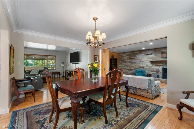 37523 Arlington Drive, Willoughby, OH 44094