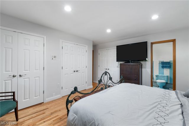 37523 Arlington Drive, Willoughby, OH 44094