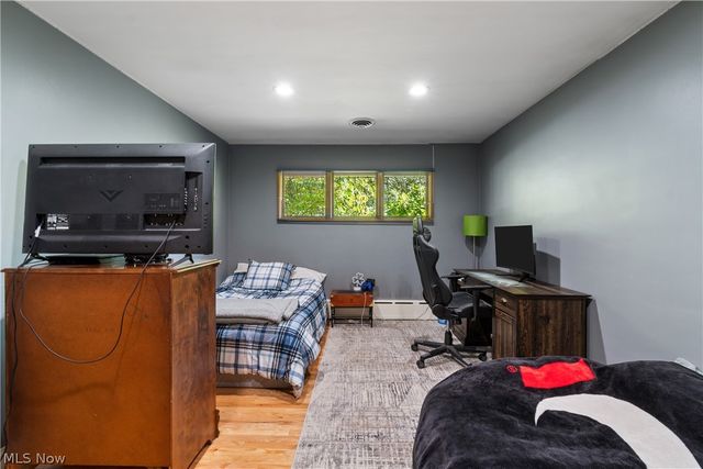 37523 Arlington Drive, Willoughby, OH 44094