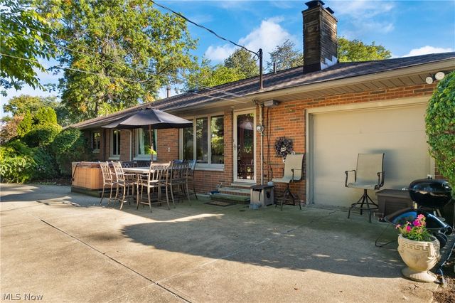 37523 Arlington Drive, Willoughby, OH 44094