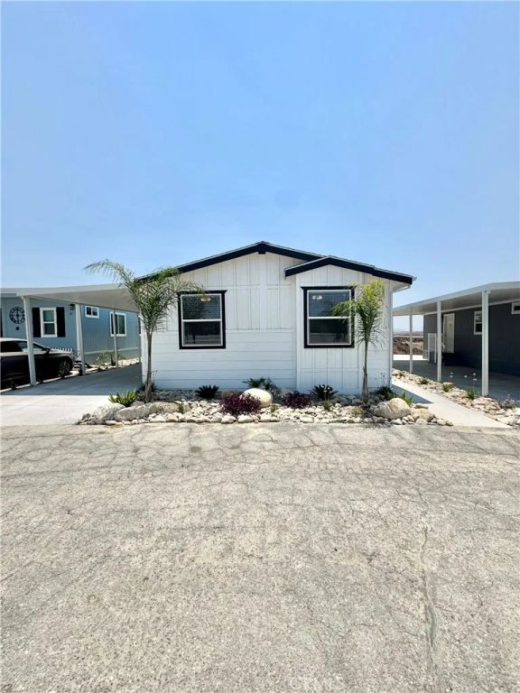 1134 Villa Calimesa 18, Calimesa, CA 92320