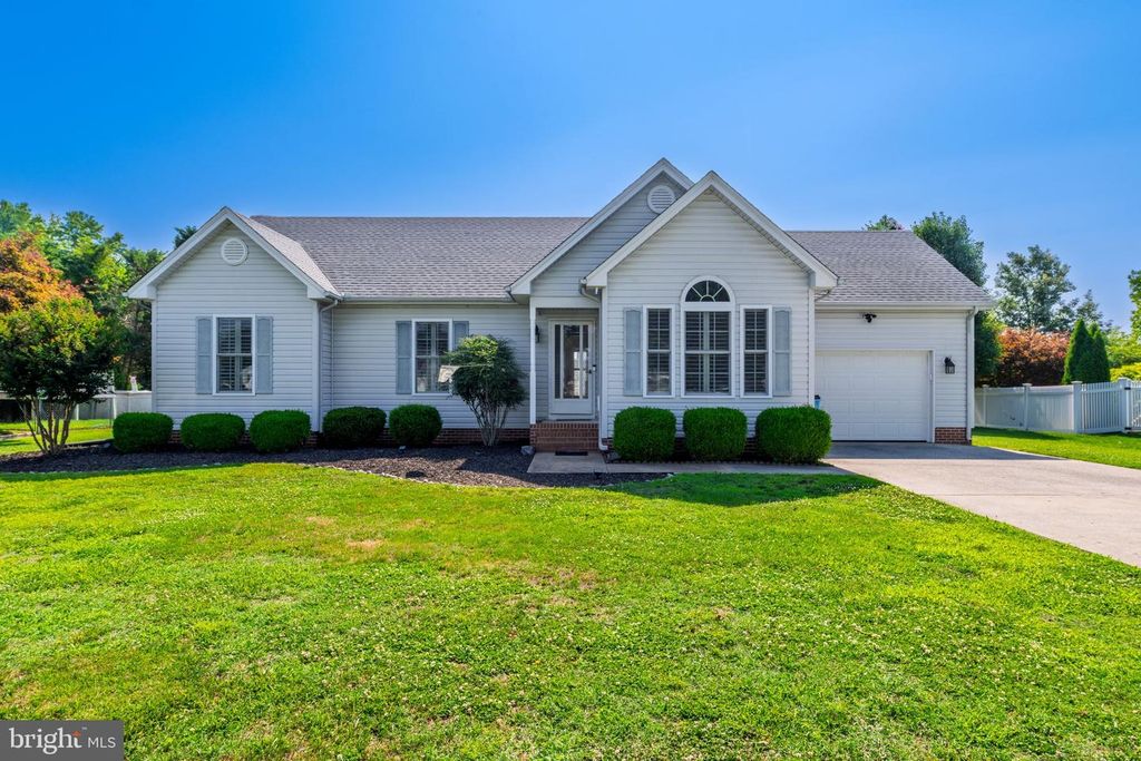 204 N 10TH ST, Delmar, DE 19940