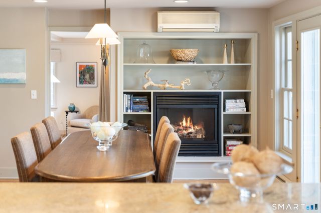 18 Cloverly Circle, Norwalk, CT 06855