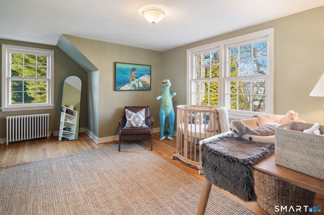 18 Cloverly Circle, Norwalk, CT 06855