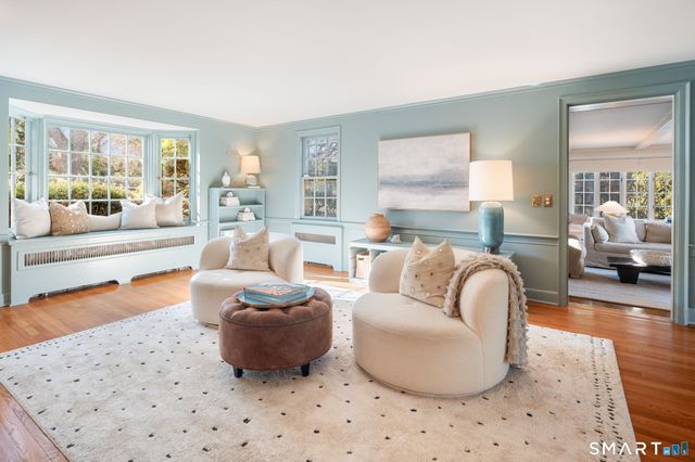 18 Cloverly Circle, Norwalk, CT 06855