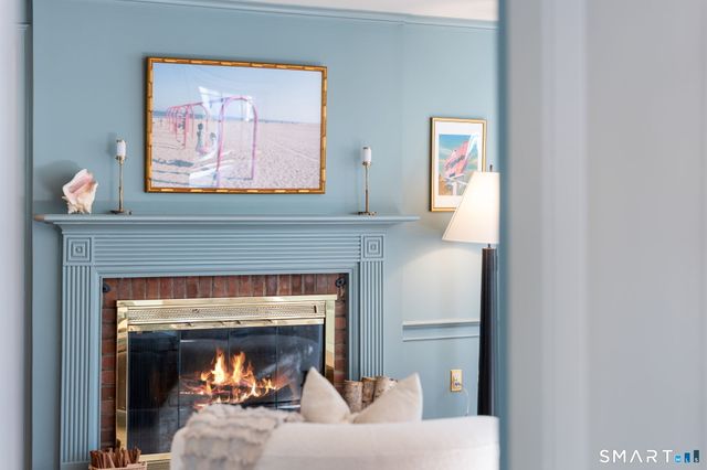 18 Cloverly Circle, Norwalk, CT 06855