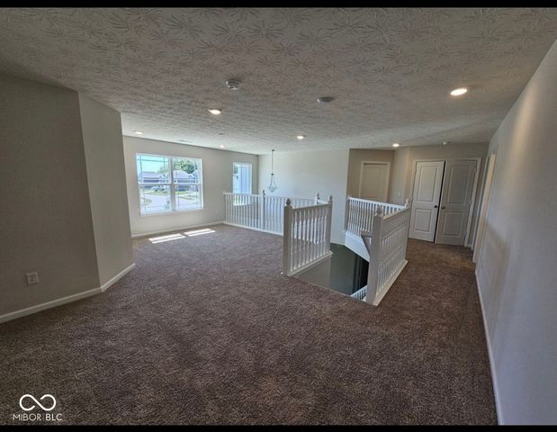 7696 Rolling Green Drive, Plainfield, IN 46168