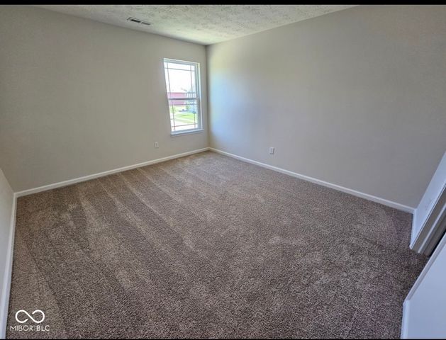 7696 Rolling Green Drive, Plainfield, IN 46168