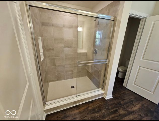 7696 Rolling Green Drive, Plainfield, IN 46168