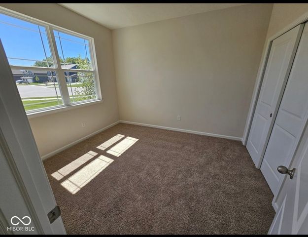 7696 Rolling Green Drive, Plainfield, IN 46168