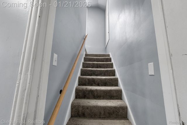 8258 Meyers Road, Detroit, MI 48228