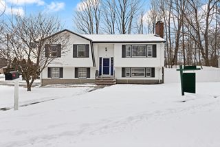 75 Hopkins Street, Reading, MA 01867